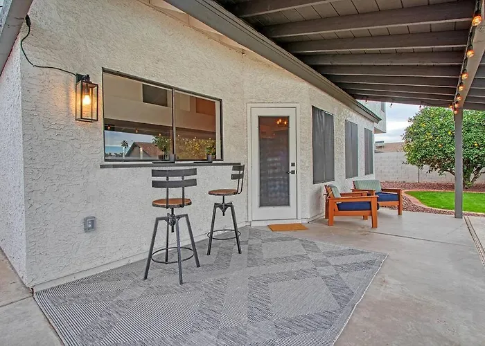 Estrella - Renovated With Patio, Bbq, Pool &