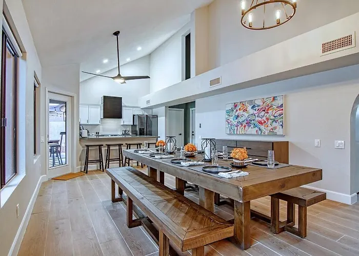 Estrella - Renovated With Patio, Bbq, Pool & Ferienhaus